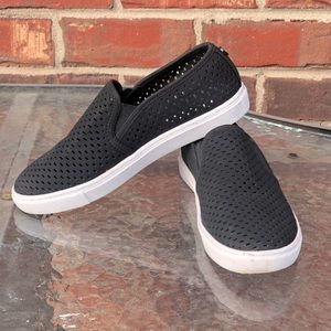 Steve Madden black and white slip on sneakers
